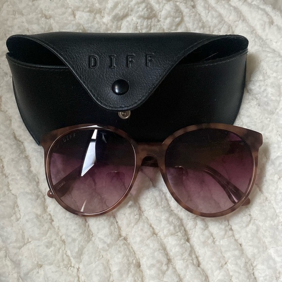 DIFF eyewear round sunglasses - Picture 1 of 1